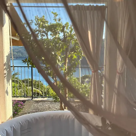 Coccolina, With Whirlpool, Breathtaking View And Parking, Bookable Year Round