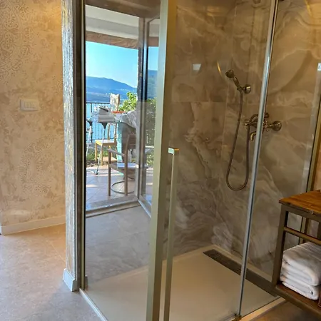 Coccolina, With Whirlpool, Breathtaking View And Parking, Bookable Year Round Rabac